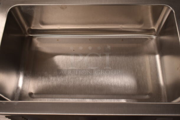 BRAND NEW SCRATCH AND DENT! 2024 Nemco 6055A-CW Stainless Steel  12" x 20" Countertop Food Cooker / Warmer. 120 Volts, 1 Phase. Tested and Working! - Image 5 of 7