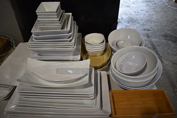 ALL ONE MONEY! Tabletop Lot of Various Items Including Plates, Bowls and Baskets! - Image 2 of 5