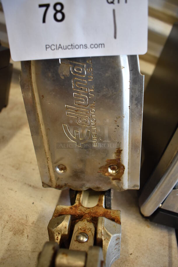 Edlund Metal Commercial Can Opener w/ Mount. 9x9x20 - Image 4 of 4