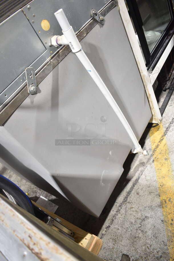 Hoshizaki KML-250MAH Stainless Steel Ice Head on Scotsman B330P Commercial Ice Bin. 115 Volts, 1 Phase.  - Image 8 of 11