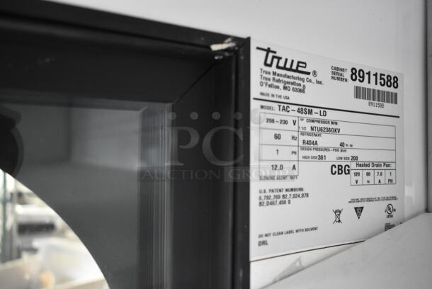 2016 True TAC-48SM-LD Metal Commercial Open Grab N Go Merchandiser w/ Metal Shelves. 208-230 Volts, 1 Phase.  - Image 6 of 6