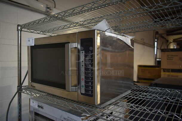 2016 Amana RCS10TS Stainless Steel Commercial Countertop Microwave Oven. 120 Volts, 1 Phase.  - Image 2 of 5