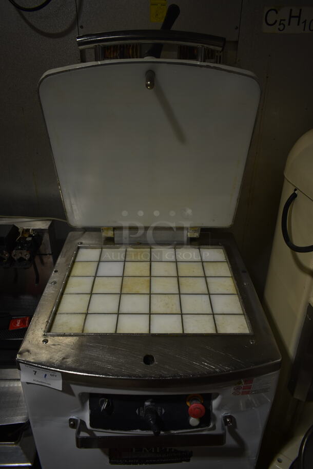 JAC SQ SA 30 Metal Commercial Floor Style Electric Powered Dough Divider. 230 Volts, 3 Phase.  - Image 3 of 5