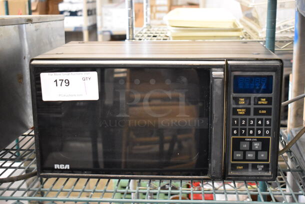 RCA LEM 045H Metal Countertop Microwave Oven. 120 Volts, 1 Phase. 18x14x9