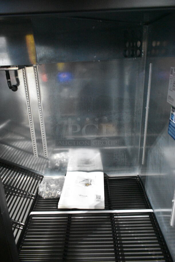 BRAND NEW SCRATCH AND DENT! 2024 True TBB-2G-HC-LD Metal Commercial 2 Door Back Bar Refrigerator with LED Lighting. 115 Volts, 1 Phase. Tested and Powers On But Does Not Get Cold - Image 5 of 9