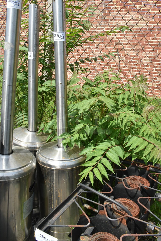 Seasonal Trends HSS-A-SS Metal Propane Gas Powered Outdoor Patio Heater. Top Piece is Not Attached. 41,000 BTU.  - Image 1 of 2