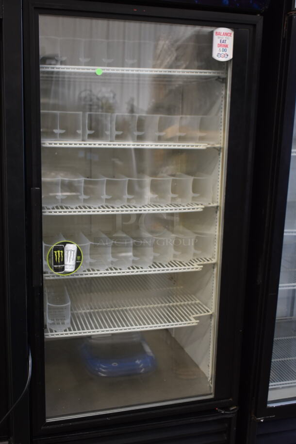 True GDM-26 Metal Commercial Single Door Reach In Cooler Merchandiser w/ Poly Coated Racks and Drink Sliders. 115 Volts, 1 Phase. Tested and Working! - Image 3 of 7