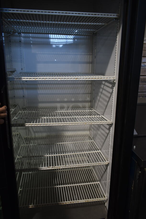 2015 True GDM-45-LD Metal Commercial 2 Door Reach In Cooler Merchandiser w/ Poly Coated Racks. 115 Volts, 1 Phase. Tested and Working! - Image 6 of 7