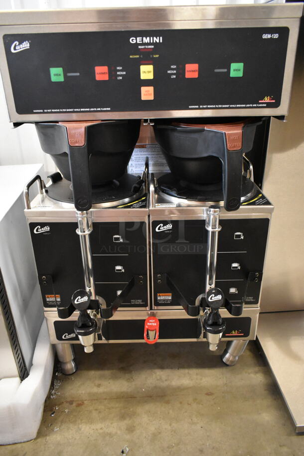 	BRAND NEW SCRATCH AND DENT! Curtis GEM-12D-10 Stainless Steel Commercial Countertop Double Coffee Machine w/ Hot Water Dispenser, 2 Satellite Servers and 2 Poly Brew Baskets. 220 Volts, 1 Phase. - Image 4 of 10