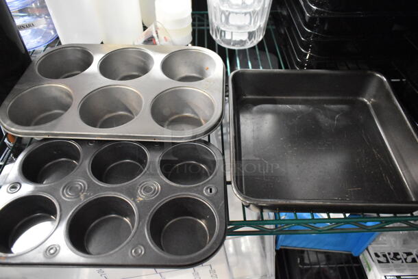 ALL ONE MONEY! Tier Lot of Various Items Including Poly Syrup Pourers, Metal Muffin Baking Pan, Poly Drop In Bins, Glass Container, Poly Pitchers - Image 6 of 12