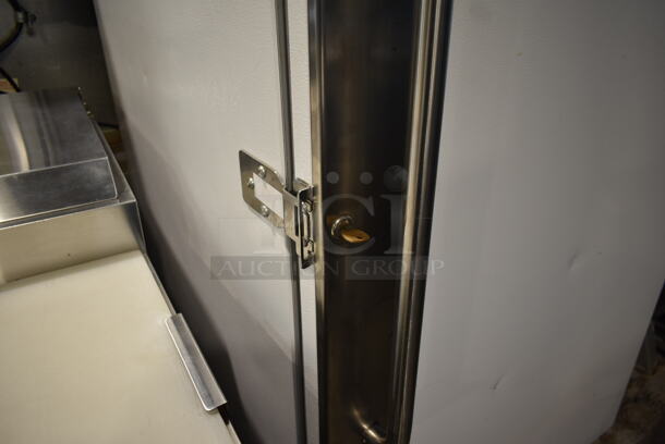 Arctic Air F22CWF2 Metal Commercial Single Door Reach In Freezer w/ Poly Coated Racks on Commercial Casters. 115 Volts, 1 Phase. Tested and Working! - Image 2 of 6
