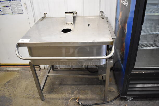 Stainless Steel Commercial Electric Powered Floor Style Braising Pan. 208-250 Volts, 3 Phase. 38x38x43