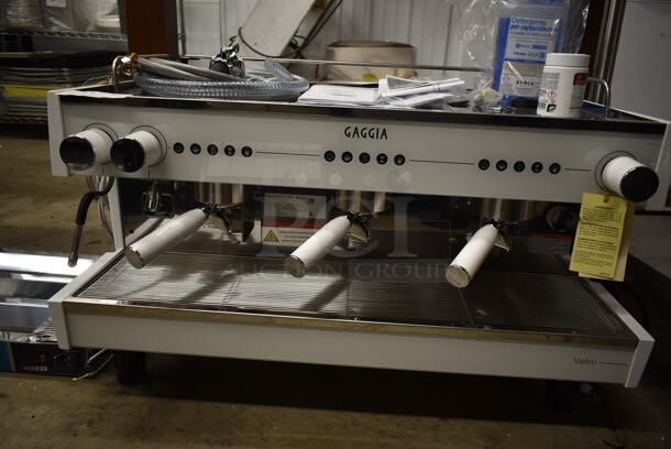 BRAND NEW SCRATCH AND DENT! Gaggia 21AVETRO3W Vetro White 3 Group Automatic Espresso Machine w/ 3 Portafilters and 2 Steam Wands. 220 Volts. - Image 7 of 10