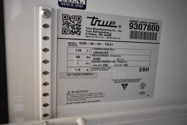 2017 True GDM-06-HC Metal Commercial Mini Cooler Merchandiser w/ Poly Racks. 115 Volts, 1 Phase. Tested and Working! - Image 3 of 3