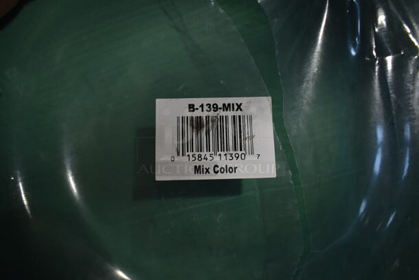 BRAND NEW SCRATCH AND DENT! Box of 24 Poly Plates. - Image 4 of 4