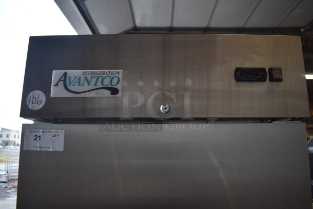 Avantco 178A19RHC Stainless Steel Commercial Single Door Reach In Cooler w/ Poly Coated Racks on Commercial Casters. 115 Volts, 1 Phase. 29x26x83. Tested and Working! - Image 4 of 6