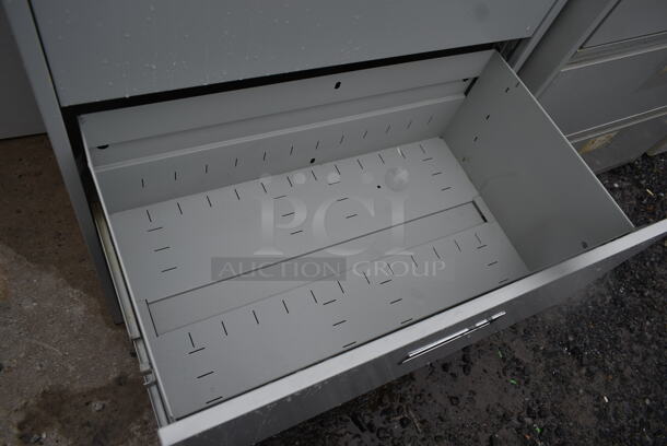 Metal 4 Drawer Filing Cabinet. - Image 5 of 6