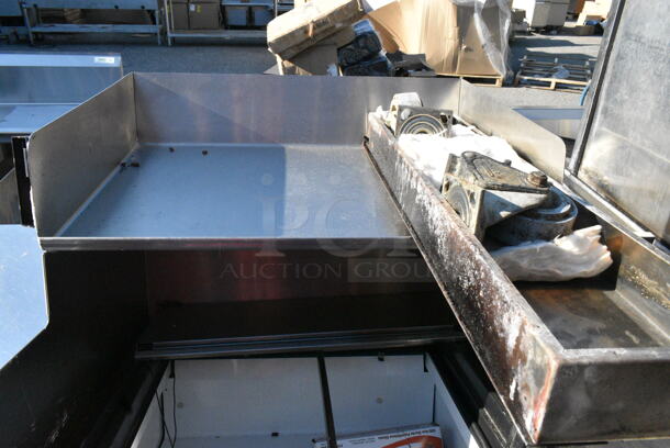 True TSSU-27-12M-B Stainless Steel Commercial Prep Table. 115 Volts, 1 Phase.  - Image 3 of 6