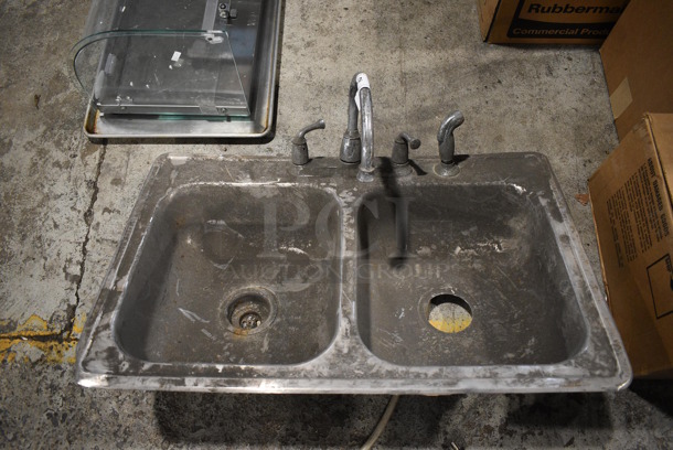 Metal 2 Bay Drop In Sink w/ Faucet and Handles. 33x22x20. Bays 14x16x5
