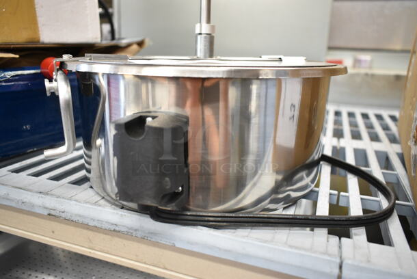 BRAND NEW SCRATCH AND DENT! Stainless Steel Commercial Popcorn Machine Popper.  - Image 6 of 7