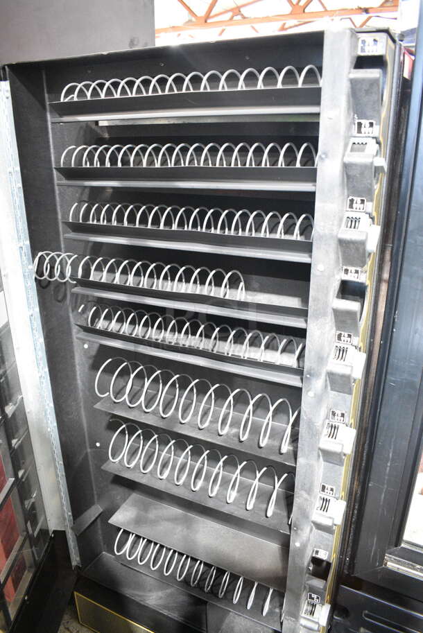 WCI FMR10 Metal Commercial Vending Machine. No Key, Lock Drilled Out. 115 Volts, 1 Phase. Tested and Powers On But Does Not Get Cold - Image 3 of 7