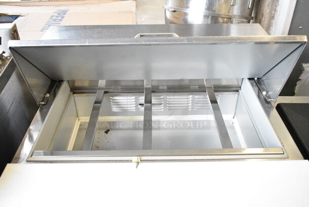 Beverage Air SPE27 Stainless Steel Commercial Sandwich Salad Prep Table Bain Marie Mega Top on Commercial Casters. 115 Volts, 1 Phase. Tested and Powers On But Does Not Get Cold - Image 4 of 6