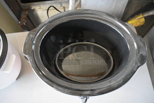 Hamilton Beach Model SC19 Metal Countertop Slow Cooker. 120 Volts, 1 Phase. 13x9x9. Tested and Working! - Image 4 of 5