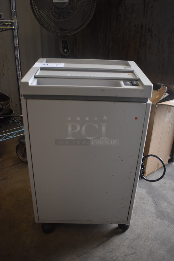 Ideal 2401 Shredder on Wheels 115 Volt 1 Phase. Tested and Working!  - Image 1 of 7