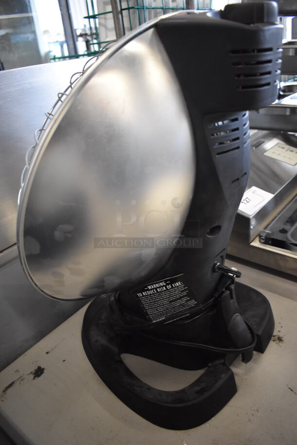 Presto HeatDish Metal Countertop Heater. 16x12x19 - Image 7 of 9