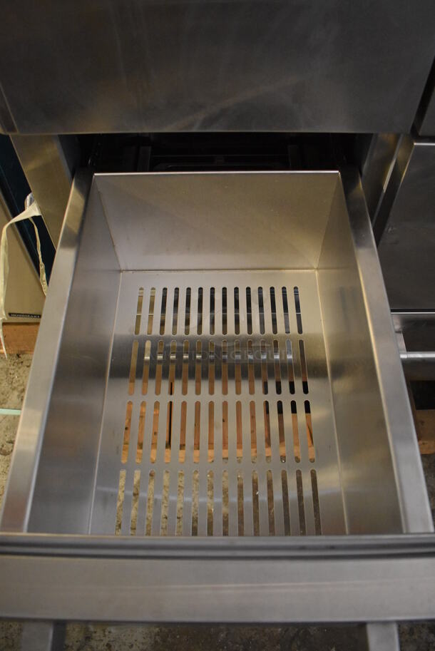 LIKE NEW! Sub-zero 648PROG Stainless Steel Commercial Cooler Freezer Combo Unit. 115/230 Volts, 1 Phase. Unit Has Only Been Used a Few Times! Tested and Does Not Power On - Image 5 of 12