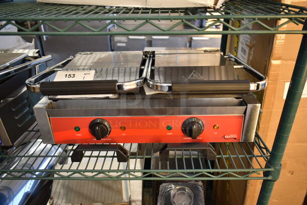 BRAND NEW SCRATCH AND DENT! 2022 Avantco 177P85S Stainless Steel Commercial Countertop Double Panini Press. 120 Volts, 1 Phase. Tested and Working! - Image 1 of 6