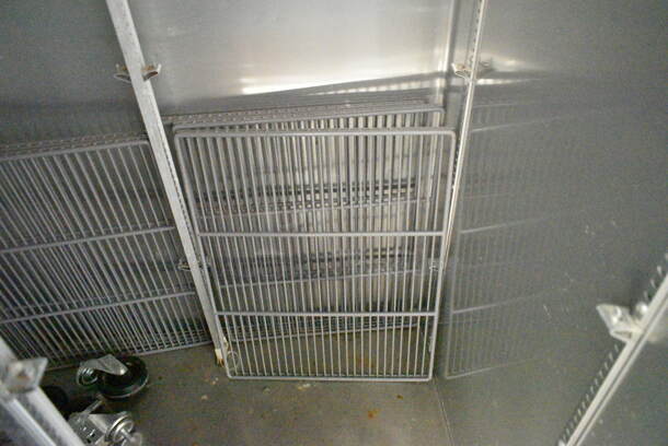 2017 True T-35-HC Stainless Steel Commercial 2 Door Reach In Cooler w/ Poly Coated Racks and Commercial Casters. 115 Volts, 1 Phase. Tested and Working! - Image 5 of 9