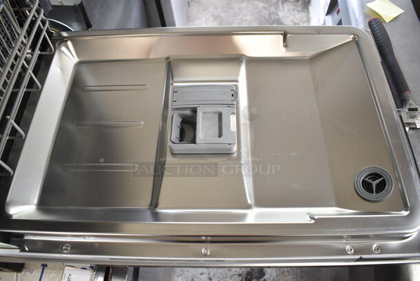 BRAND NEW SCRATCH AND DENT! Honeywell HDS18SS Stainless Steel Undercounter Dishwasher. 120 Volts, 1 Phase. - Image 11 of 12