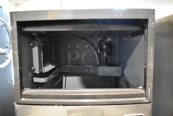 2017 Manitowoc QM30A Stainless Steel Commercial Self Contained Undercounter Ice Machine. Lid Is Stuck In Track. 115 Volts, 1 Phase. - Image 5 of 7