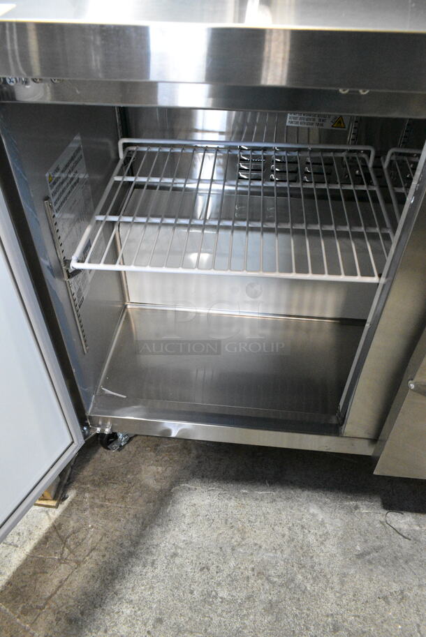 BRAND NEW SCRATCH AND DENT! 2023 Avantco 178APT48HC Stainless Steel Commercial Sandwich Salad Prep Table Bain Marie Mega Top. 115 Volts, 1 Phase. Tested and Working! - Image 7 of 10