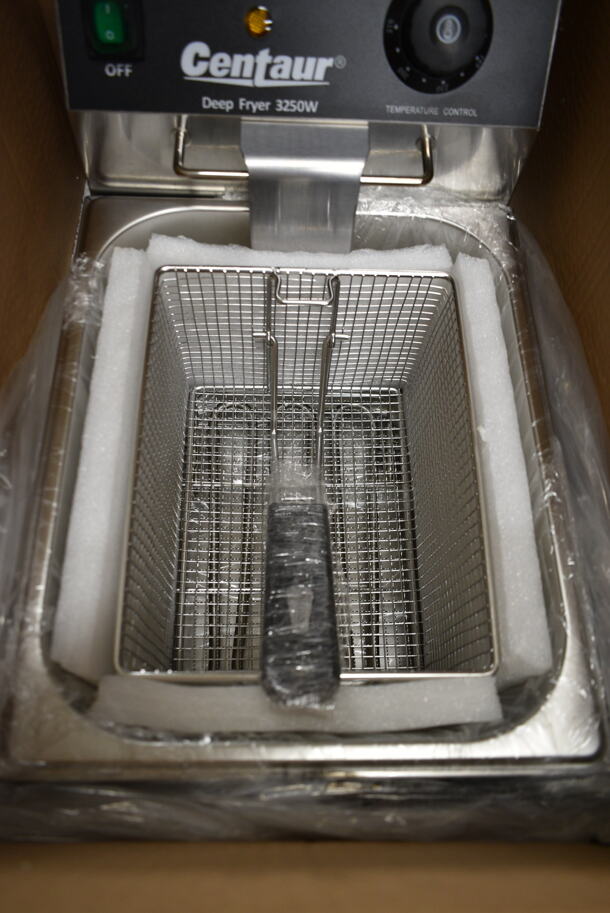 BRAND NEW! Centaur CEN-FRY16 Stainless Steel Commercial Countertop Electric Powered Deep Fat Fryer w/ Metal Fry Basket and Lid. 208-240 Volts. - Image 3 of 5