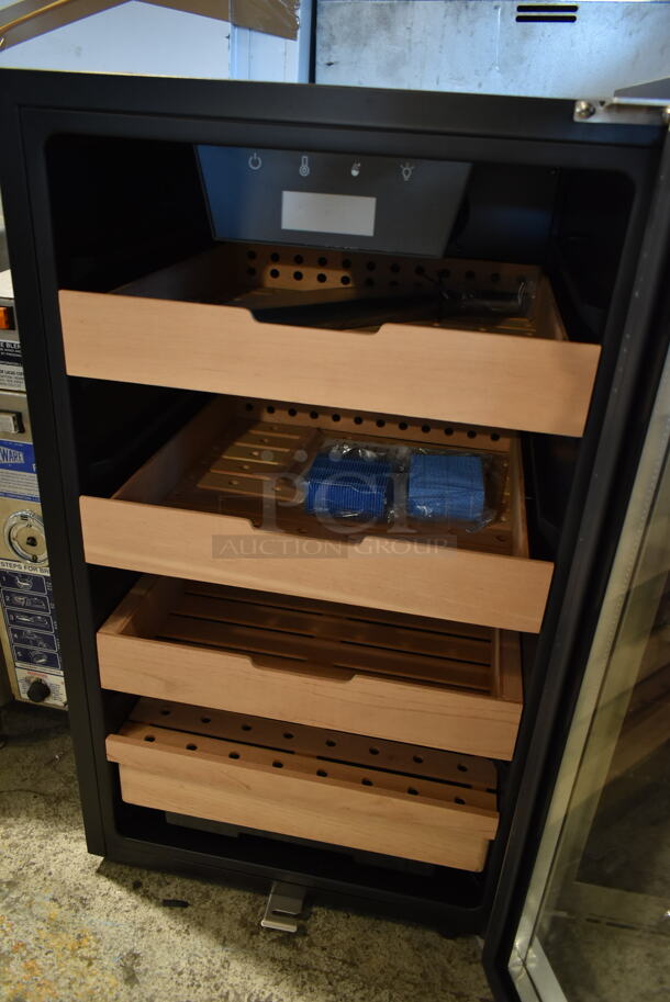 BRAND NEW SCRATCH AND DENT! Whynter CHC-421HC 4.2 cu.ft. Cigar Cabinet Cooler and Humidor with Humidity Temperature Control and Spanish Cedar Shelves. 115 Volts, 1 Phase. Tested and Working! - Image 3 of 4