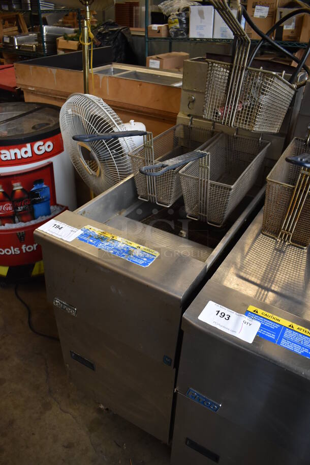 Pitco Frialator SG14RS Stainless Steel Commercial Floor Style Propane Gas Powered Deep Fat Fryer on Commercial Casters w/ 3 Metal Fry Baskets and Metal Lid. 122,000 BTU. 16x35x47 - Image 2 of 7