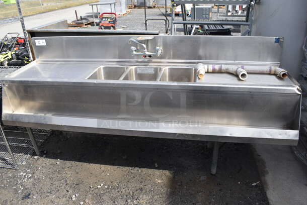 Stainless Steel Commercial 3 Bay Sink w/ Dual Drain Boards, Faucet, Handles and Speedwell. 84x25x40. Bays 10x14x9. Drain Boards 25x16x1