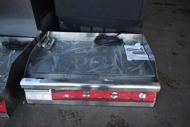 BRAND NEW SCRATCH AND DENT! 2023 Avantco 177EG30N Stainless Steel Commercial Countertop Electric Powered Flat Top Griddle. 208/240 Volts, 1 Phase. - Image 2 of 7