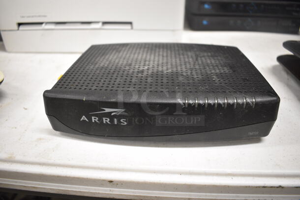 3 Various Items; Arris Router, Sonicwall and  Aruba. Includes 9.5x7x2. 3 Times Your Bid! - Image 5 of 5