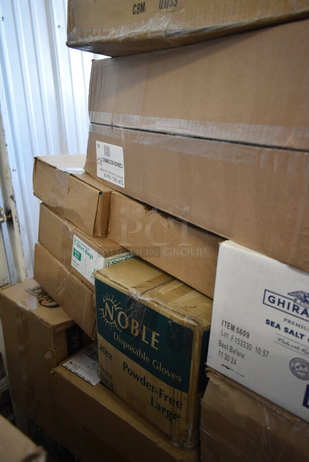 PALLET LOT of 40 BRAND NEW! Boxes Including 2 Box 795PTOKFT8 Choice Kraft Microwavable Folded Paper #8 Take-Out Container 6" x 4 5/8" x 2 1/2" - 300/Case, 795PTOWHT3 Choice 7 3/4" x 5 1/2" x 2 1/2" White Microwavable Folded Paper #3 Take-Out Container - 200/Case, 2 Box 129MCR16B Choice 16 oz. Black 6 1/4" Round Microwavable Heavy Weight Container with Lid - 150/Case, 2 Box 5002DNAP Choice White 2-Ply Dinner Napkin 17" x 15" - 3000/Case, 90MFPPHT3R Dart ProPlanet Hinged Trays, 129MCR32B Choice 32 oz. Black Round Microwavable Heavy Weight Container with Lid 7 1/4" - 150/Case, 105GC47972 Choice 2 Part Green and White Carbonless Guest Check with Beverage Lines and Bottom Guest Receipt - 2000/Case, 2 Box Ghiradrdelli White Chocolate Flavored Sauce, Noble Medium Gloves, 128HD16COMBO ChoiceHD 16 oz. Microwavable Translucent Plastic Deli Container and Lid Combo Pack - 240/Case, T-Shirt Bags, GS18 American Metalcraft GS18 18" Round Wrought Iron Griddle with Matching Stand, Choice 16 oz Deli Container and Lid, 40313CDRSS Choice 13 Qt. Stainless Steel Colander with Base and Handles, Choice Insulated Foil Sandwich Sheets. 40 Times Your Bid! - Image 9 of 11