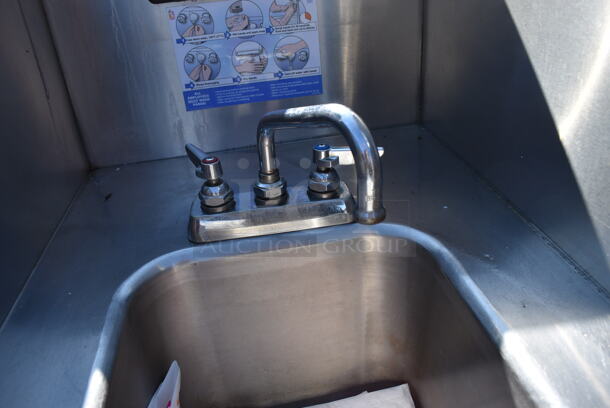 Stainless Steel Commercial Single Bay Sink w/ Faucet, Handles and Side Splash Guards. 18x32x46. Bay 10x14x8.5 - Image 4 of 5