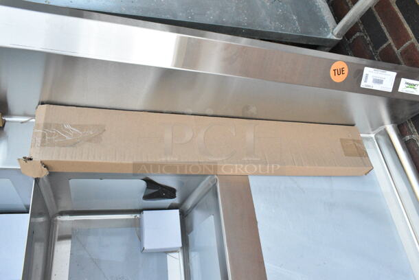 BRAND NEW SCRATCH AND DENT! Regency 600DDTS384RT 16-Gauge 7' Soiled / Dirty Dish Table with 3-Compartment Sink - 16" x 20" x 14" Bowls - Right Drainboard. No Legs.  - Image 8 of 10