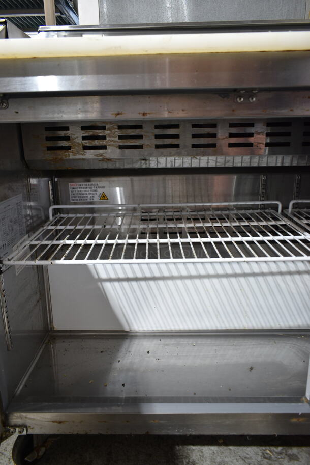 Avantco 178APT60HC Stainless Steel Commercial Sandwich Salad Prep Table Bain Marie Mega Top on Commercial Casters. 115 Volts, 1 Phase. Tested and Working! - Image 5 of 7