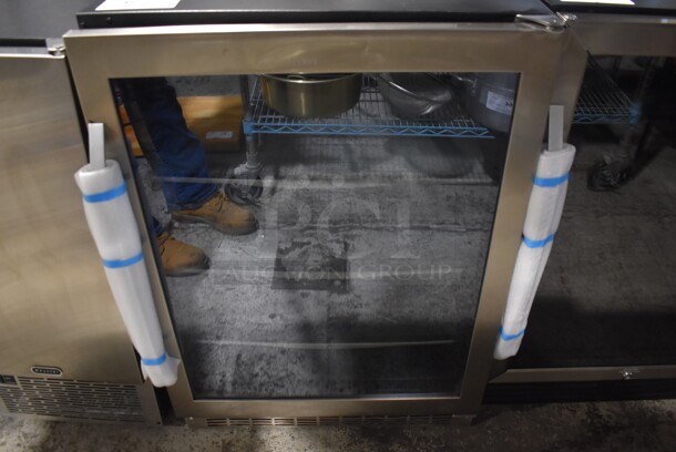 BRAND NEW SCRATCH AND DENT! Danby DBC162BLSST Metal Mini Wine Chiller Merchandiser. 115 Volts, 1 Phase. 24x25x34. Tested and Working! - Image 1 of 7