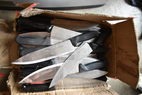 60 SHARPENED Stainless Steel Knives Including Chef Knives. 60 Times Your Bid! 