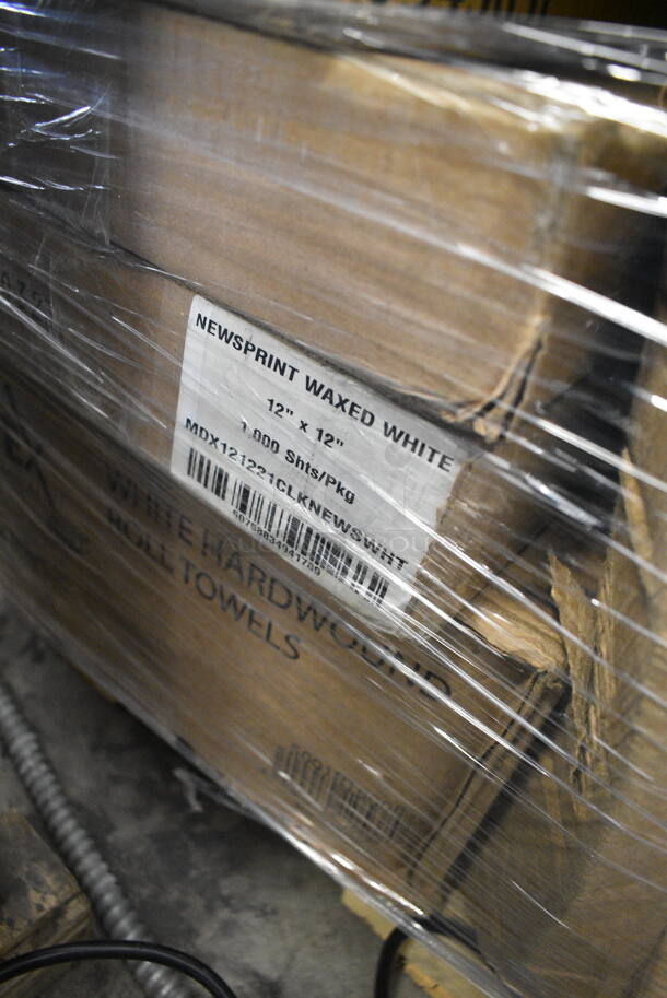 PALLET LOT of 31 BRAND NEW Boxes Including 267810005G Acopa Phoenix Gold 8 1/4" 18/0 Stainless Steel Forged Dinner Fork - 12/Case, 500TO883 Choice 8" x 8" x 3" Microwaveable 1-Compartment Black / Clear Plastic Hinged Container - 100/Case, 500TW7 Choice Translucent Thin Wall Plastic Cold Cup, 5001RT800B Lavex 8" White Hardwound Paper Towel, 800 Feet / Roll - 6/Case, 500JBR16 16 oz. Round PET Clear Juice Bottle - 186/Bag, 2 Box 129MCR16B Choice 16 oz. Black 6 1/4" Round Microwavable Heavy Weight Container with Lid - 150/Case, 50010DWALLC Choice 10 oz. Coffee Break Print Smooth Double Wall Paper Hot Cup - 500/Case, Noble Large Gloves, 500TO993 Choice 9" x 9" x 3" Microwavable 1-Compartment Black / Clear Plastic Hinged Container - 100/Case. 31 Times Your Bid! - Image 10 of 12