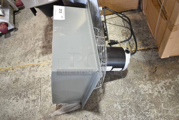 BRAND NEW SCRATCH AND DENT! Canarm S12-E1 12" 1-Speed Standard Wall Exhaust Fan S12-E1 - 1640 CFM, 1625 RPM, 115V, 1 Phase - Image 2 of 6