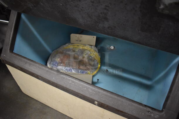 Scotsman CM250AE-1E Metal Commercial Ice Head on Commercial Ice Bin. 115 Volts, 1 Phase. 30x35x55 - Image 4 of 6